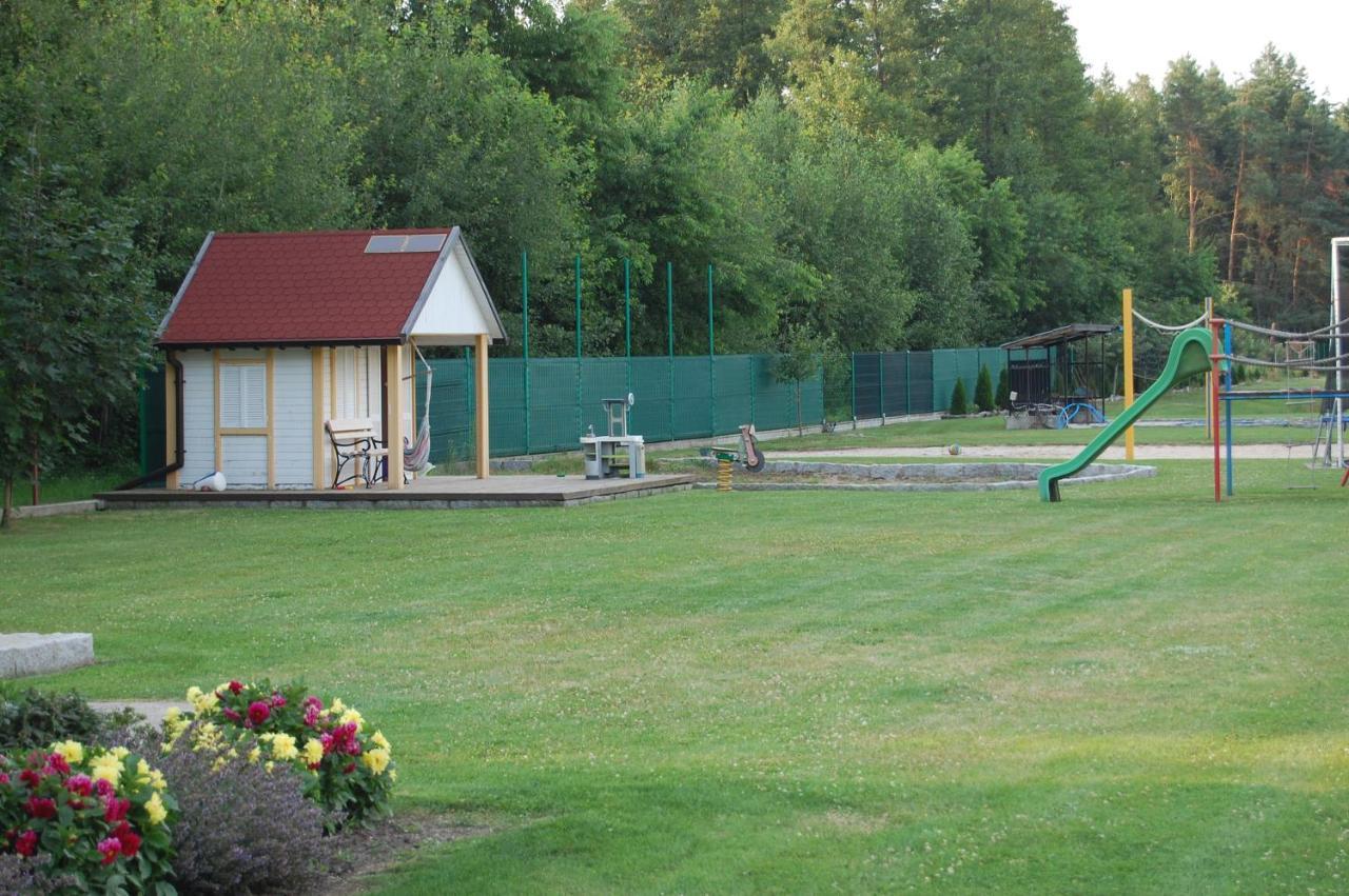 Letnia Oaza "Akacja" Lägenhet Sobienie Jeziory Exteriör bild
