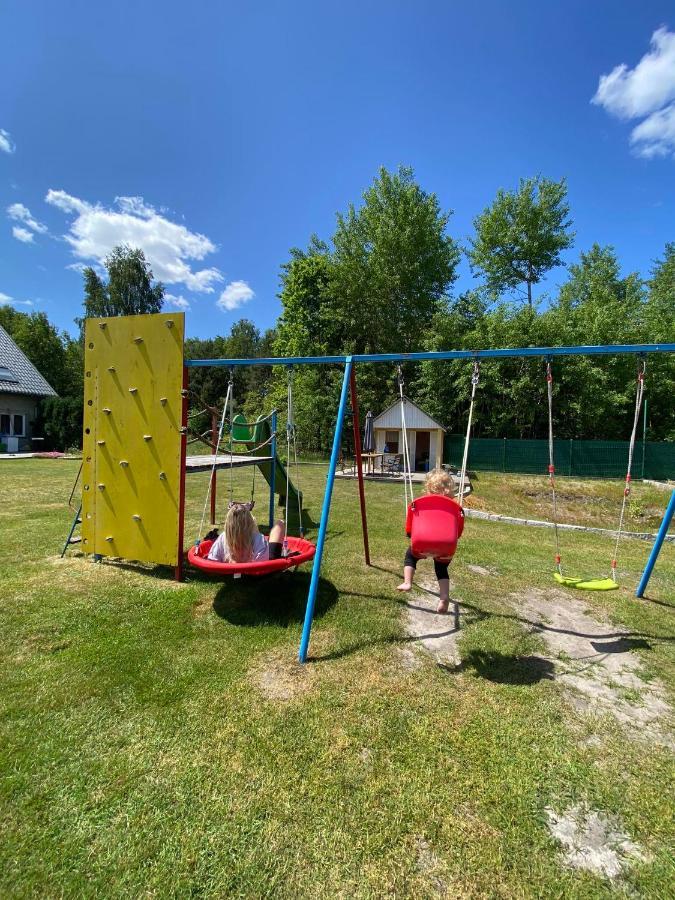 Letnia Oaza "Akacja" Lägenhet Sobienie Jeziory Exteriör bild
